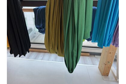 町田ヨガ　ハンモックフィットネスプラムライン　スイングヨガ　エアリアル町田プラムライン